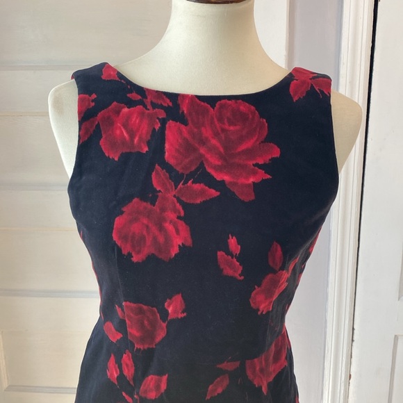 Talbots Black and Red Floral Velvet Dress, Size 4P - Picture 4 of 15